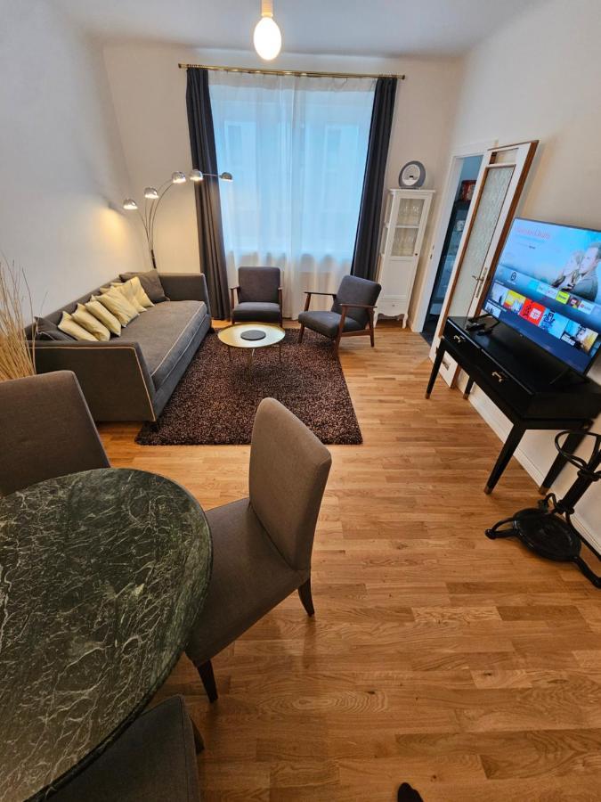 Yuki'S Place - Central Design Apartment - Vienna Trade Fair - Wu Campus - Downtown - Subway Bagian luar foto